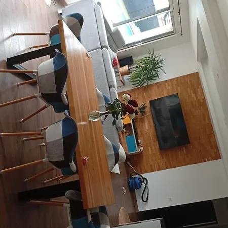 Maison *